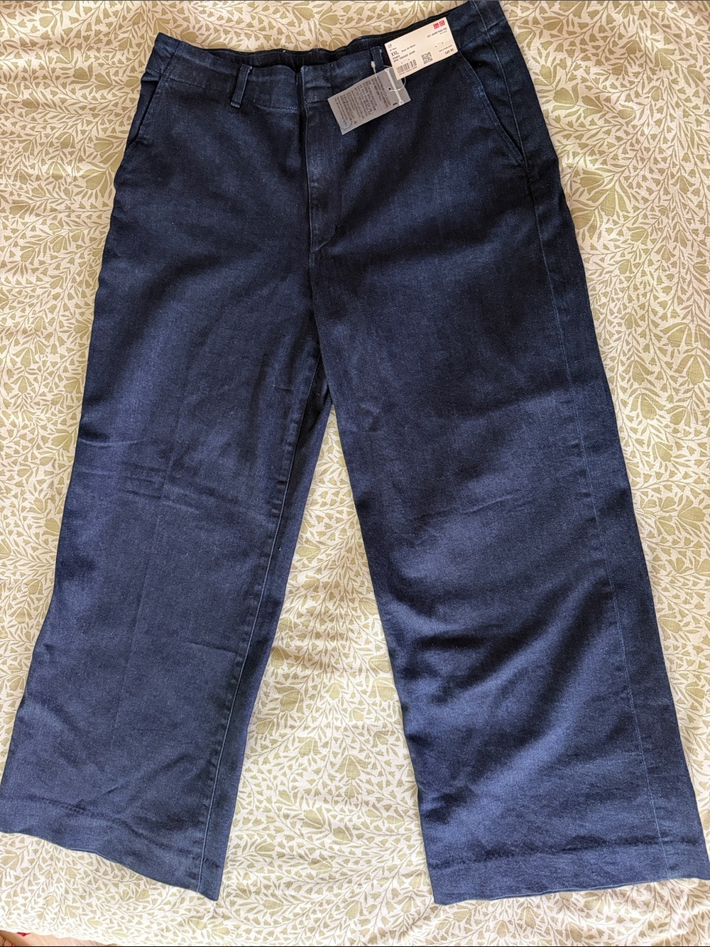 NWT UNIQLO Women’s Wide-Leg jeans- Dark Navy- sz XXL 34-35 inch waist